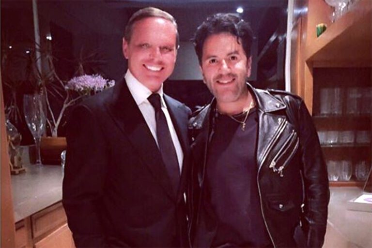 ¿Raúl Velasco?, ¿Julio Iglesias?, ¿Benito Juárez? ¡No, es Luis Miguel!