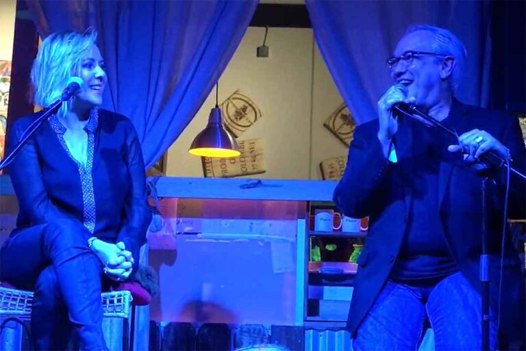 Ana María confesando y Mario Vannucci cantando