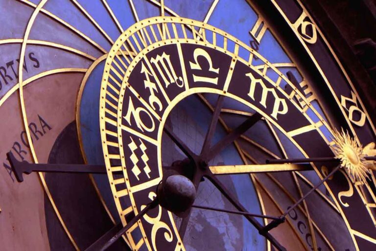 Horóscopos de hoy 29 de diciembre: Tauro, fingirás ante tu familia política