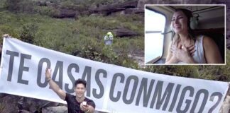 Chyno de rodillas mostraba el anillo, mientras Natasha desde el helicóptero veía su petición de matrimonio