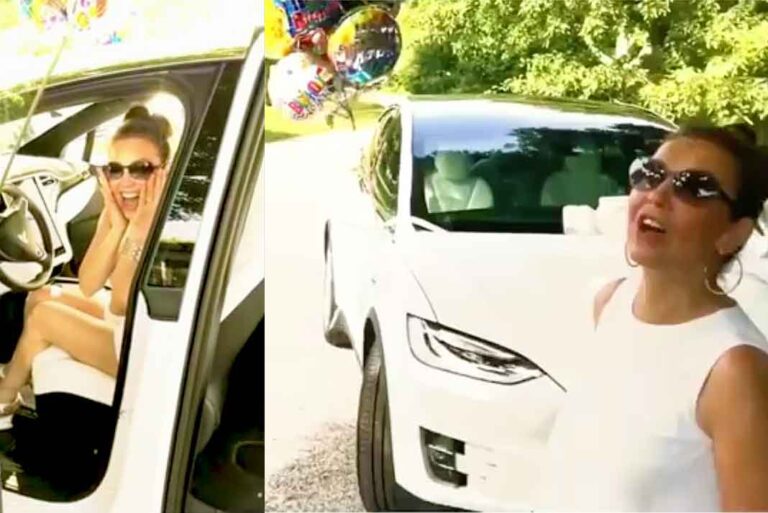 Thalía se emocionó con su nuevo auto, al que Tommy le puso globos y un moño en el cofre