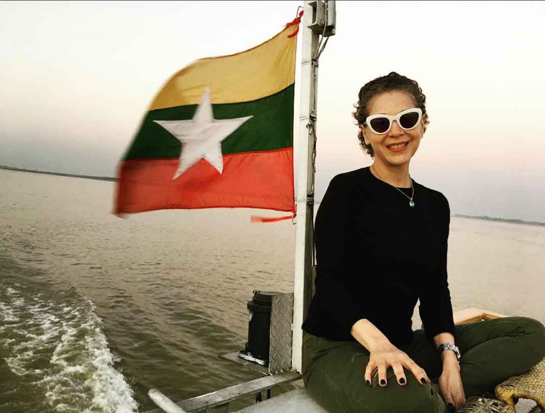 La actriz visitó el Palacio Real de Tailandia