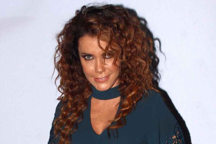 Sabine tuvo que actuar durante todas las grabaciones de "Abismo de Pasión" en muletas Sabine tuvo que actuar durante todas las grabaciones de "Abismo de Pasión" en muletas