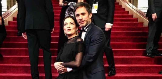 Natalia y Gael se tomaron esta foto en las escalinatas del teatro Dolby donde fueron los Oscares