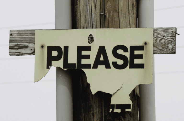 Cuando los amigos te piden un favor.