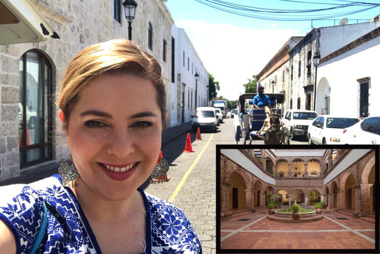 Afuera del Hotel Nicolás de Ovando