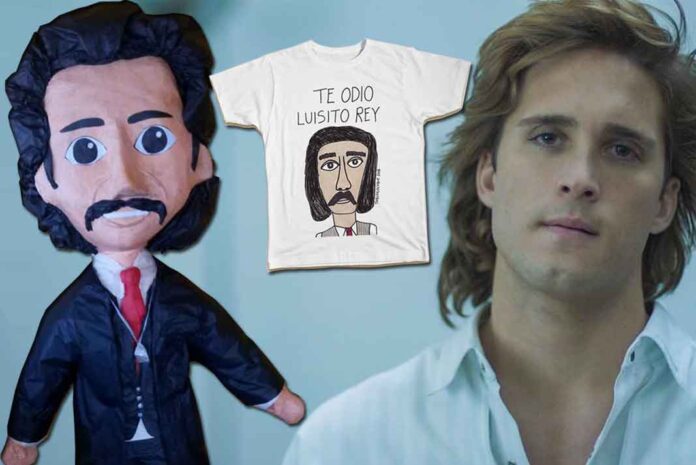 La serie de Luis Miguel ha inspirado el ingenio mexicano, pues ya se venden piñatas y camisetas de su padre La serie de Luis Miguel ha inspirado el ingenio mexicano, pues ya se venden piñatas y camisetas de su padre