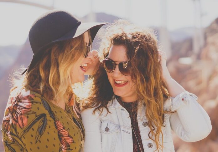 Las amigas son para siempre. Las amigas son para siempre.