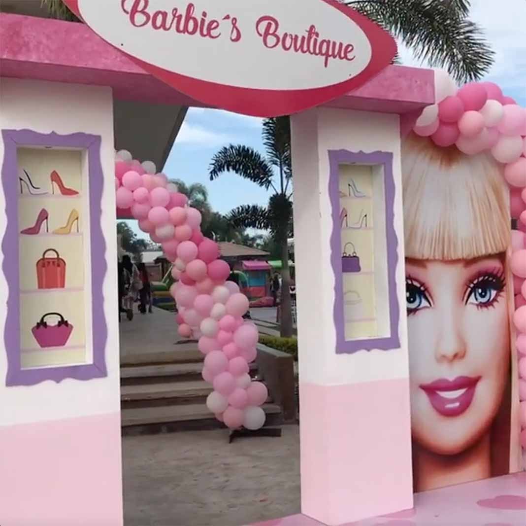 Otro aspecto de lo que había atrás de la Boutique de la Barbie