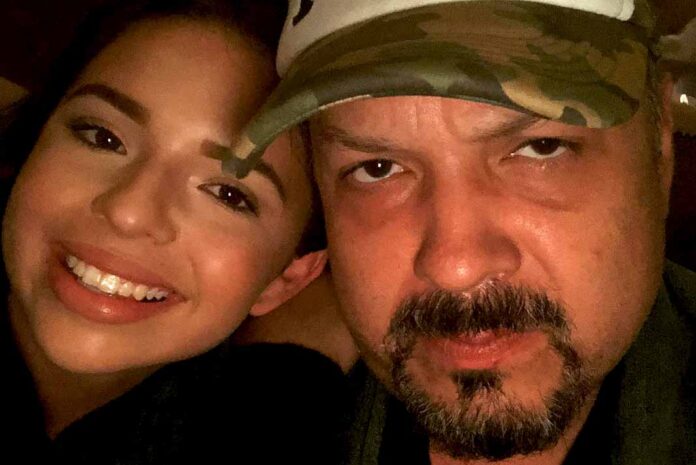 Pepe está orgullosa de los logros de su hija