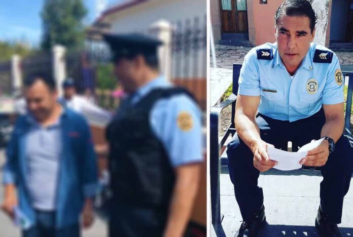 El viernes, un día antes del incidente, se fotografió con la gente del pueblo El viernes, un día antes del incidente, se fotografió con la gente del pueblo