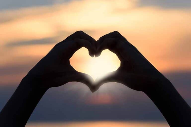 Horóscopos de hoy 10 de abril: Leo, tu nobleza de corazón saldrá a flote