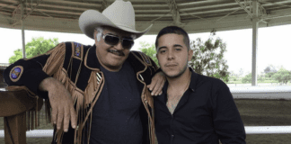 Parece que Alejandro Villa tenía una relación cercana con Vicente Fernández