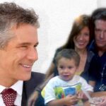 Fernando Carrillo podría ser arrestado si entra a EU sin haber pagado la manutención