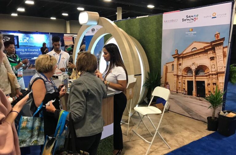 MITUR capacita más de 250 agentes de viajes de cruceros