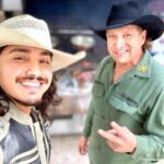 Ramiro heredó a su hijo el gusto por el acordeón y los tecleados