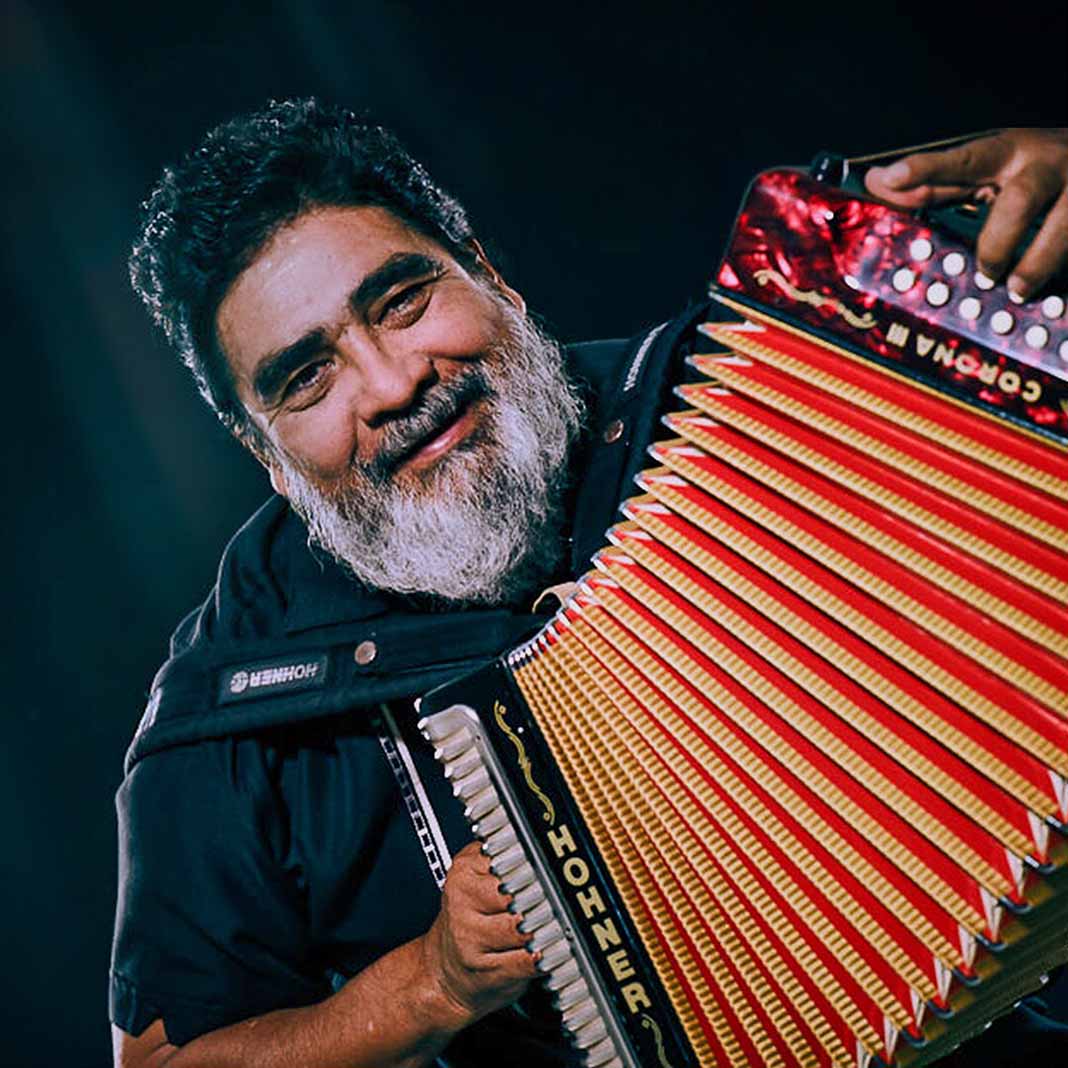 Celso Piña, uno de los grandes acordeonistas que ha dado México