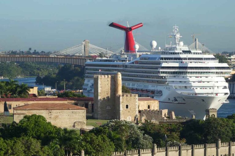 Santo Domingo, la capital del crucero del Caribe