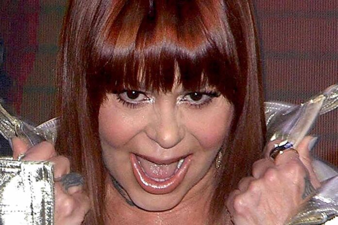 Este ángulo deja ver lo inflado de los labios de Alejandra