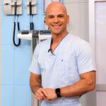 El Dr. Juan Rivera es el médico de cabecera de todos los shows y noticieros de Univision