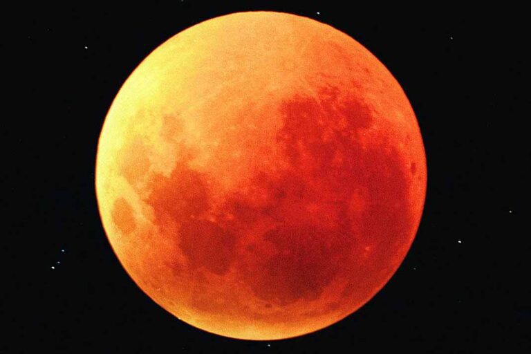 Horóscopo lunes 3: Semana de sorpresas y diversión absoluta