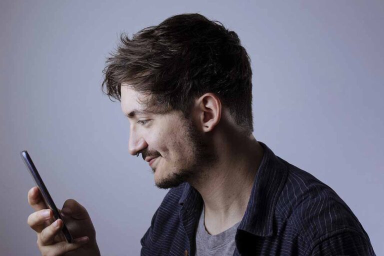 La Dra. Amor: Consejos para encontrar pareja en Internet y no ser estafada