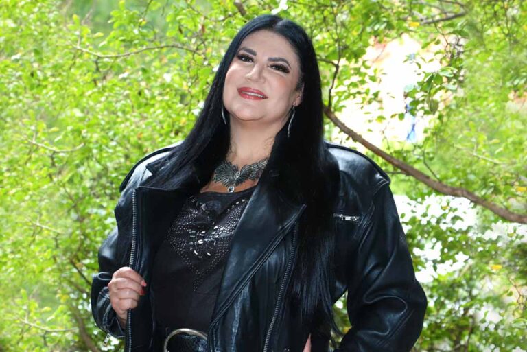 Alejandra Ávalos quiere entrar a OnlyFans para cobrar por verla en bikini