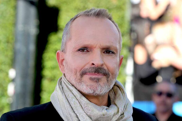 Diario español llama "imbécil" a Miguel Bosé y le desea la muerte
