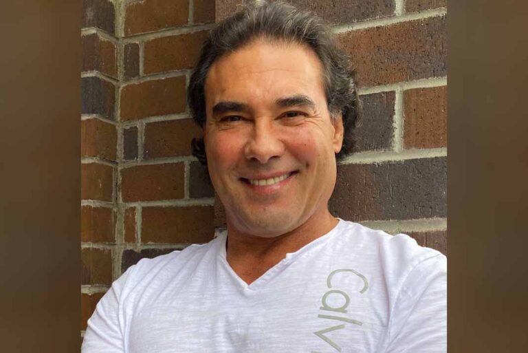 Enérgico mensaje de Eduardo Yáñez: "Vacúnense y déjense de mam... y payasadas"