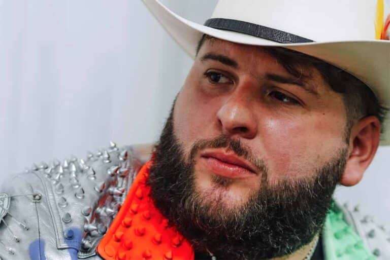 El Fantasma dejó las borracheras gracias a un juego de aventuras en su celular