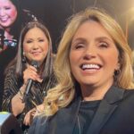 Esta fotografía sin retocar, delata cómo luce o lucía en realidad Angélica Rivera, asistiendo a un concierto de Ana Gabriel