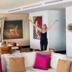 Laura Bozzo aún no sabe que un huracán destruyó Acapulco ni cómo quedó su casa, ya que se encuentra encerrada en una casa, en un reality en España