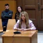 Shakira estuvo en el banquillo de los acusados exactamente 1 minuto, en el cual se limitó a decir sí al acuerdo leído por el juez