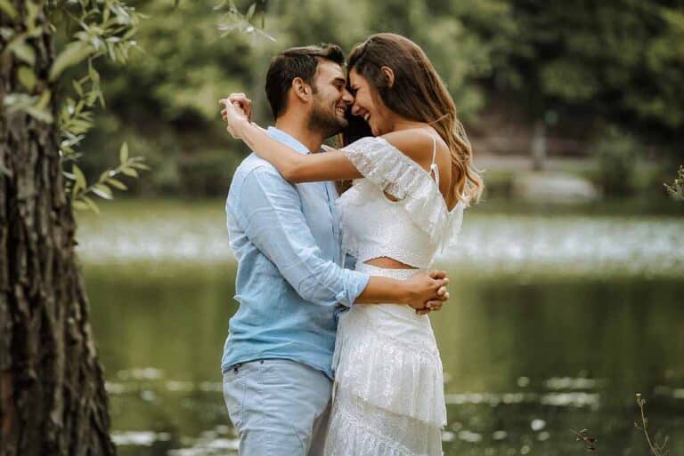 Tras un rompimiento: ¿Un clavo saca a otro clavo o el tiempo lo cura todo?