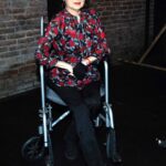 Desde hace unos años, la actriz Lupita Pelayo tenía que usar una silla de ruedas, pues padecía un compleja artritis que le paralizó manos y piernas