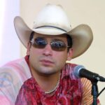 El cantante de Tex-Mex no quiere que sus hijos se vean afectados con el falso rumor sobre él