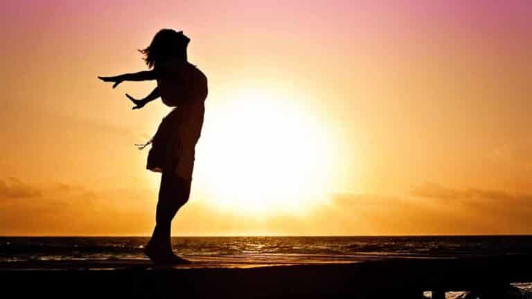 Estudio de Harvard revela lo que más lamentan las mujeres antes de morir