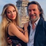 Mar Solís dice que su padre por las noches le cantaba y le contaba historias, de ahí que creyera que era Cristo