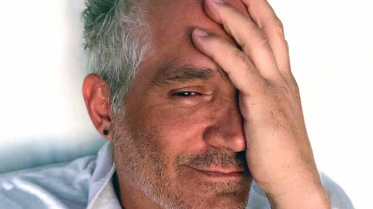 Arath de la Torre desata burlas al ser estafado (y de qué manera) por WhatsApp