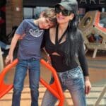 Maribel Guardia salió a aclarar en sus redes que sí estuvo toda la noche en la Fiscalía, pero en una área separada a donde estaba la familia de su nuera, para evitar que se toparan