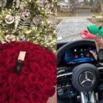 Al pie del árbol, se encontraba una llave de un vehículo Mercedes-Benz, colocada sobre un enorme ramo de rosas rojas