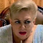 No es la primera vez que Paquita es vista usando oxígeno, como en esta imagen que ha circulado en redes desde 2022, mientras firmaba unos autógrafos