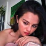 "Están atacando a toda mi gente", dijo Selena Gomez llorando, en un video que compartió, pero que tras ser criticada duramente, tuvo que eliminar