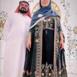 En unos días tendrán que rendir declaración por separado los papás de Nodal, Christy y Jaime González, vistos aquí de vacaciones en Abu Dabi, capital de los Emiratos Árabes Unidos