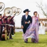 Chamonic afirma que es mentira que Alejandra se haya casado por la iglesia, dado que su marido es musulmán, y que por ello no existen fotos de tal enlace en México, com se aseguraba