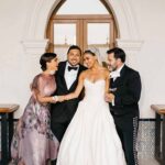 Ni la tan esperada boda de su hija Alejandra en México, ha acallado las especulaciones en torno a la crisis de pareja que están viviendo Biby Gaytán y Eduardo Capetillo; todo lo contrario, la han avivado