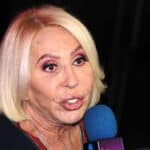 Los medios buscaron la reacción de Laura y vaya que la tuvieron, pues además de querer minimizar la sentencia, diciendo que "eso está en revisión", explotó cuando se le preguntó por los 2 millones de pesos que tendrá que pagarle a la ex pareja