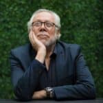 Luis de Llano también deberá ofrecerle una disculpa pública a Sasha, y jamás podrá volver a hablar sobre ella ante los medios de comunicación