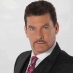 El actor Sebastián Ligarde sorprendió al contar que adoptó a un hijo de 17 años, cuando éste era su alumno de actuación en Chicago