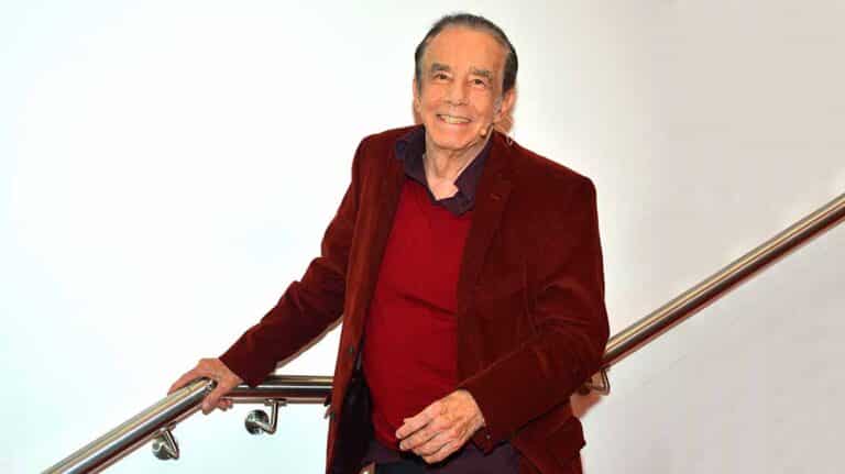 Mauricio Herrera quiere llegar a los 100… aunque ya trae un pie “amarrado con un resortito”